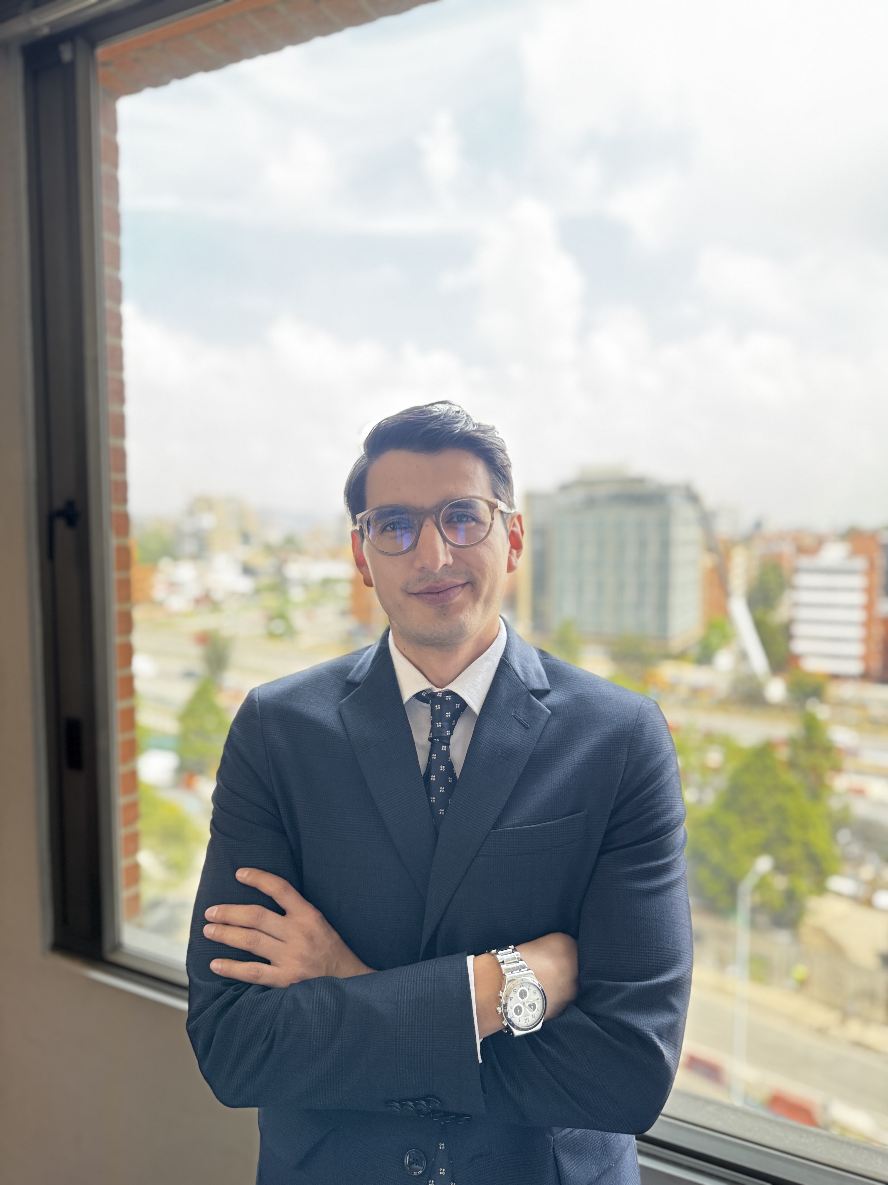Abogado conciliador Harrison Calderón - SOL Centro de Conciliación y Arbitraje en Colombia